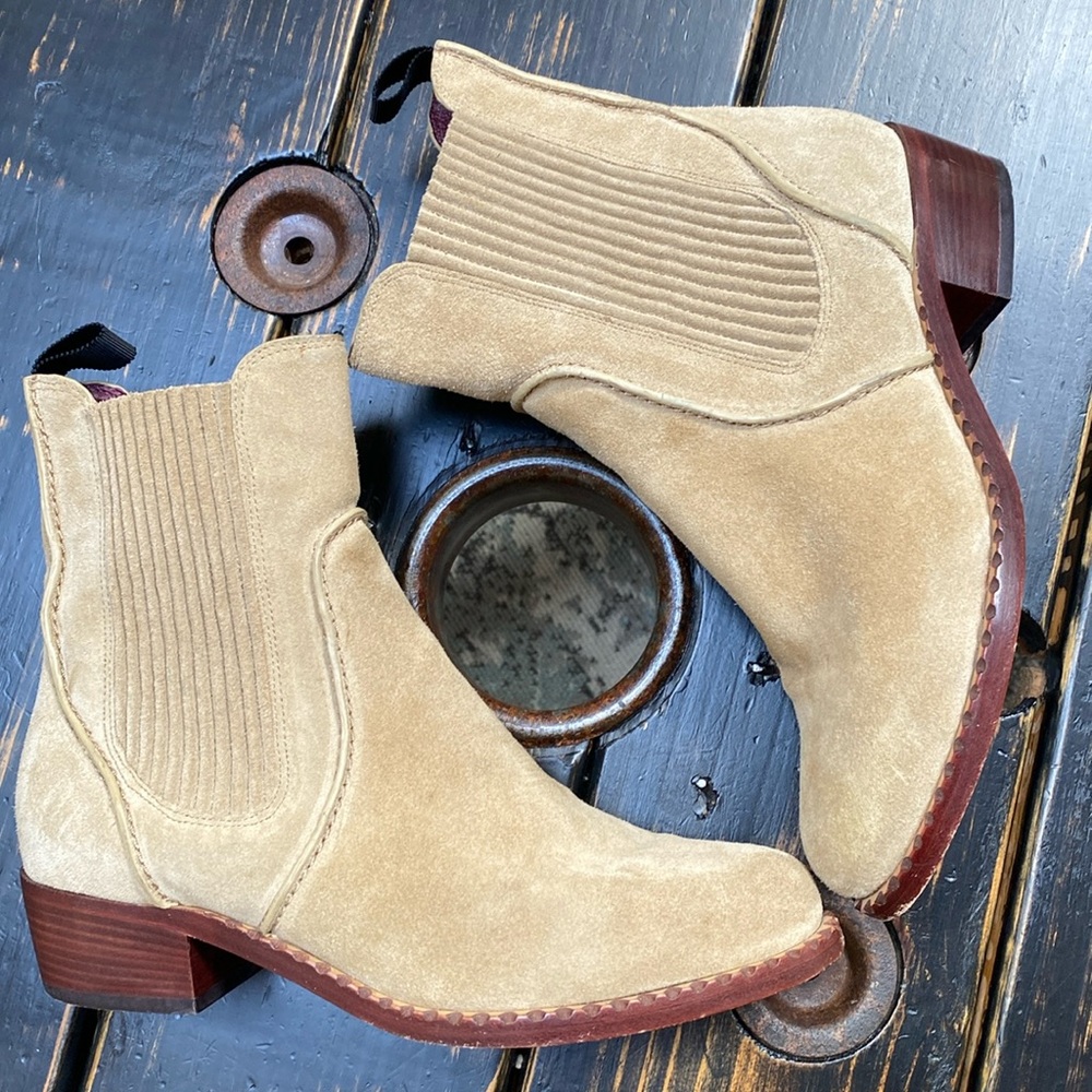 Marc Jacob Suede Chelsea Ankle Boots